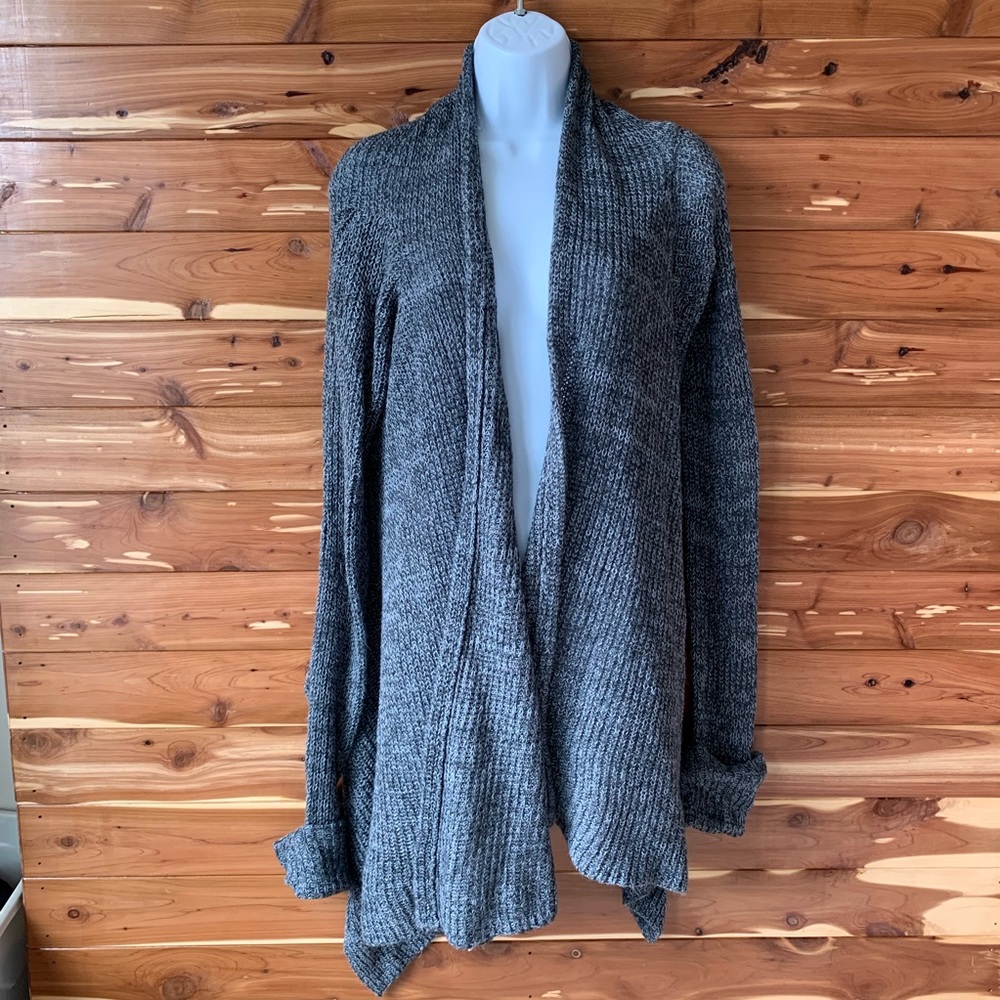Derek heart gray cardigan sweater large